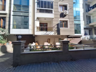 Dedebaşında Balkonlu, Geniş, Kapalı Mutfak 1+1 Daire