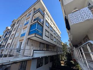 Molla Team Beylikdüzü Yakuplu'da Bahçe Kullanımlı Asansörlü Satılık 2+1 Daire