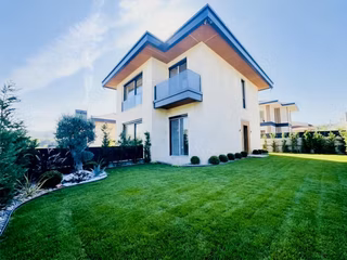 Beykoz Çavuşbaşında 5+2 Orman Manzaralı Satılık Müstakil Villa
