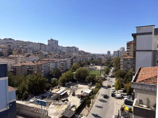 Bostancıda 3 Yıllık İskanlı Kısmi Manzara 7.kat Boş Satılık 2+1