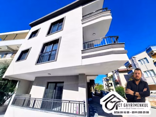 Didimde Satılık Önü Açık, Ön Cephe 2+1 Sıfır Denize Çok Yakın Konumda Köşe Geniş Balkonlu Daire !