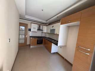 Karşıyaka Yeni Girne Ziraat Bankası Arkası Kiralık 2+1 Daire
