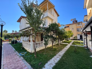 Manavgat Çenger De Kendine Ait Sahili Mevcut 3+1 Triplexs