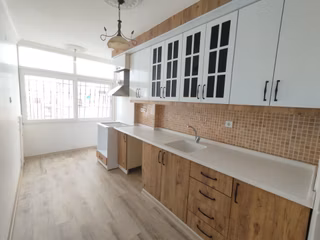 Cazip Daire Beyazevlerde 3+1 Kapalı Mutfaklı Cam Balkonlu Ekstralı