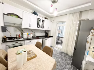 Beykent Ticarilere Yakın Gözde Lokasyonda Geniş 2+1