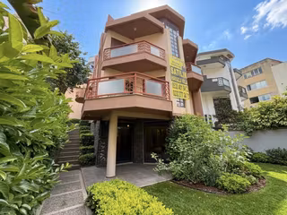 Turyap'tan Korutürkte Kapalı Havuzlu Lüks 3+2 Tripleks Villa