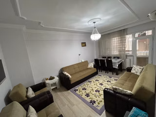 Akçaabat Orta Mahallede Satılık 2+1 Doğalgazlı Masrafsız Daire