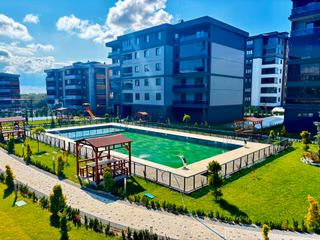 **eryıldız İnş'tan 7/24 Güvenlikli-havuzlu-spor Salonu Türk Hamamı & Saunalı Ultra Lüks 3+1'ler