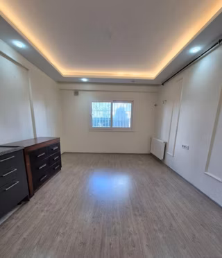 Mithatpaşa Yeni Yapı Yüksek Girişli 2+1