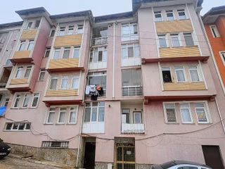 Özgü'den Adliye Arkası Satılık 2+1 Daire