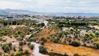 Urla Kekliktepe'de Kiralık 5800m2 Köşe Tarla