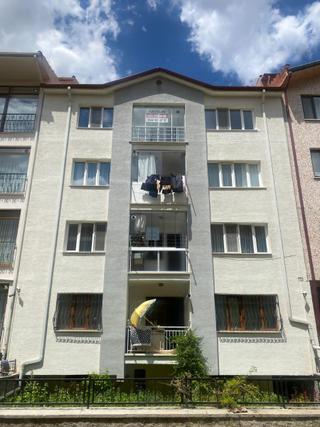 Vişnelik Mah İş Bankası Arası Satılık 3+1 Daire