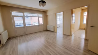 Merkezi Konum Metroya Yakın İvedik Vatan Arası Kiralık 3+1 Daire
