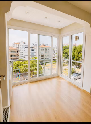 Amerikan Koleji Yakınında Bakımlı 3+1 Daire