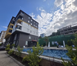 Havuzlu Eşyalı Kiralık 1+1 Daire.