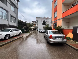 Sultanbeyli Metro Yakın 160m2 Temiz Balkonlu Kombili Kiralık 4+1