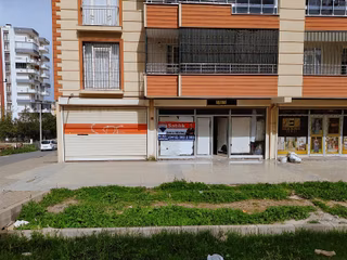 Seyrantepe Tokide Satılık Köşe Dükkan 130 M²