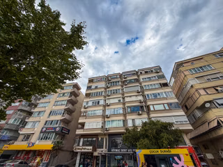 Remax Mid Altıeylül Mah. Merkezi Konumda Satılık 3+1 Daire
