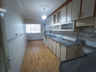 Ender Uysal Gayrimenkulden Foruma Yakın 2+1 120 M2 Arakat Kiralık Daire