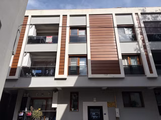 Balçova Eğitim Mahallesi'nde Genç Binada 3+1 Kiralık Daire