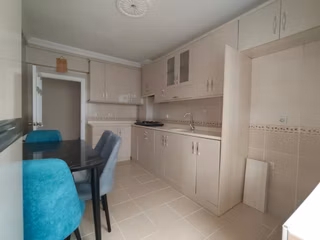 Yılmaz Gayrimenkul'den 3+1 1. Ara Katta Kupon Kiralık Daire