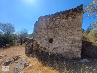 Mugla Milas Kızılagac'ta Satilik Harap Ev Ve Arsası
