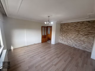 Karamanda Acil Satılık 3+1 125 M2 4.kat Geniş Ferah Fırsat Daire