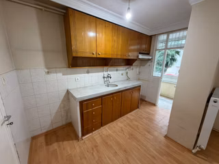 Hayal Park Civarı Eski Koza Tv Karşısı 3+1 Kiralık Boş Daire
