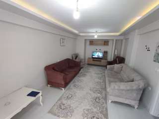 İzmit Gündoğdu Mahallesi Boğazova Caddesinde 3+1 Kiralık Eşyalı Daire