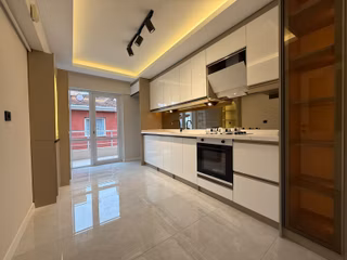 Plevne Mah'de 3+1 Satılık 13yıllık Katta Asansörlü Lüxs Yapılı Daire