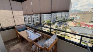 Bölge Uzmanı Rahşan Çam | Cam Balkon Ulaşıma Yakın 2+1 Daire