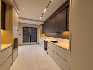 Demirler'den Ebv.banyolu Cam Balkonlu Siteiçi 3+1 Satılık Daire