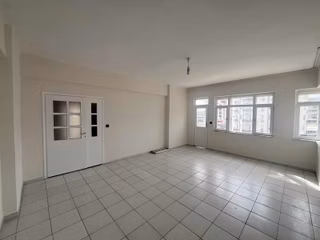 Tramvaya 100mt Ayanoğlu Mah. Kiralık 3+1 Daire