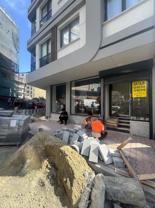 Goldhouse Dan Satılık Cadde Üzeri Depolu Dükkan