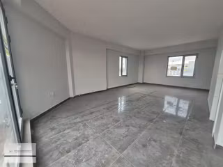 Şaşmaz Merkezde Cadde Üzeri Katta Kiralık