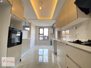 ***3.katta Manzaralı Ultra Lüks Yerden Isıtmalı Kiralık Daire***