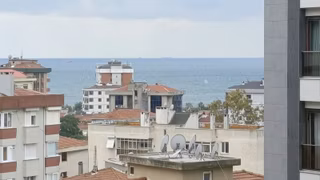 Site Tarzı,butik Apartmanda Yeni Binada,kısmi Deniz Manzaralıdır