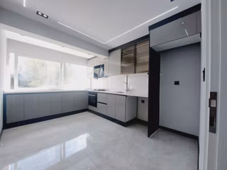 Denizden Akçayda Denize 150 M Geniş Masrafsız Satılık 2+1 Daire.