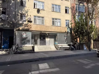 İşlek Cadde Üzeri 2 Katlı Vitrinli Dükkan-mağaza 250m2