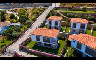 Karaburun'da Eşsiz Manzara Ve Konfora Sahip Olmak İster Misiniz?