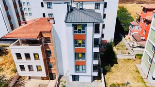 Özgün'den 71 Evler Mah. 2+0 Katta Tek Daire