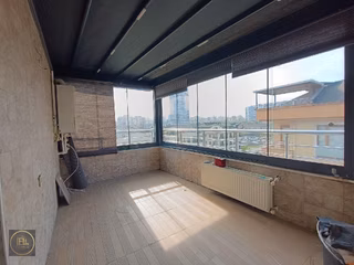 F-l Den Göztepe Metro Yanı Harika Manzaralı Asansörlü Genis Daire