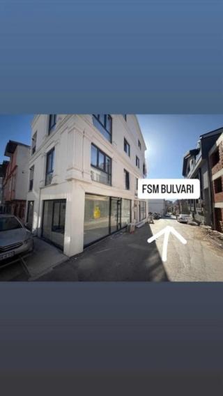 Fsm 21. Noterin Tam Üstünde Hastanenin Arkasında