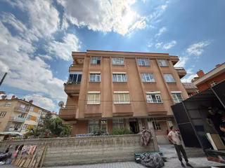 Net Emlaktan Fatih Işıklar Mah Bakımlı 3+1 Kiralık Daire