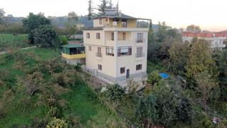 Trabzon Gölçayır'da Doğa Manzaralı 6+1 Geniş Villa