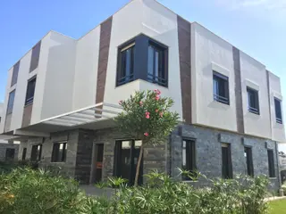 Didimde Güvenlikli Havuzlu Site İçinde 3+1 Sıfır Villa