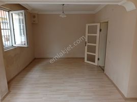 Lider'den Kurtuluş Mah. Cadde Üzeri Köşebaşı Kiralık 2+1 Daire