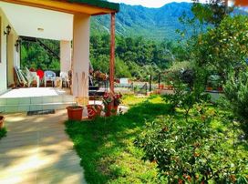 Antalya Kumluca Adrasan Da Kiralik Eşyalı 1+1 Daireler..