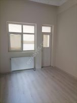 Demir Emlaktan Belediye Karşısı Yüksek Giriş İçi Yeniden Yapılmış3+1 150m² Daire Satılıktır