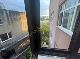 Üniversitenin Hemen Yanında, Deniz Manzaralı, Eşyalı 3+1